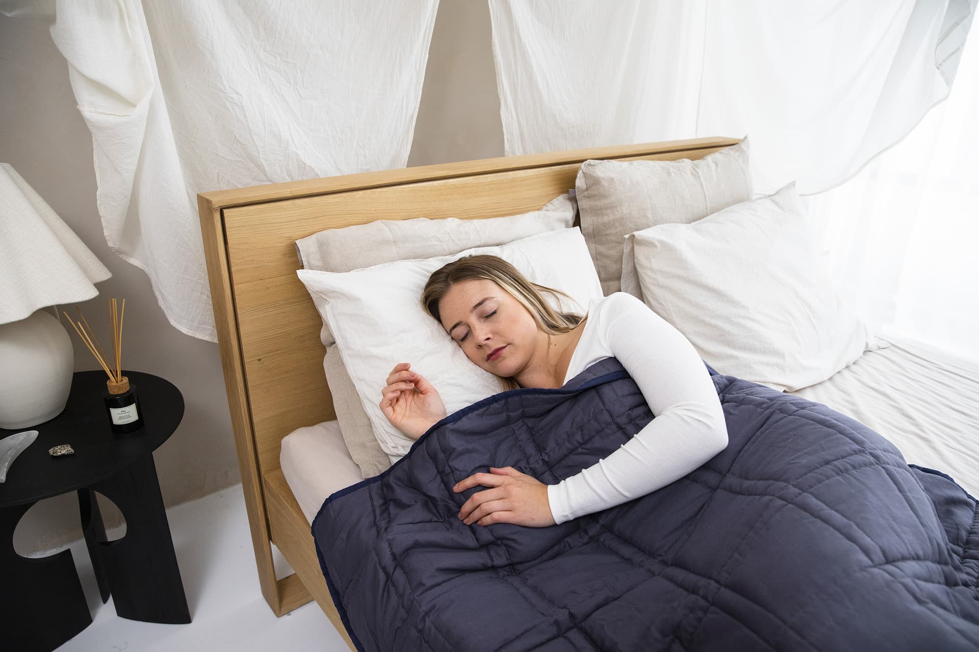 The Importance of Healthy Sleep Patterns for Weight Loss and Overall Health